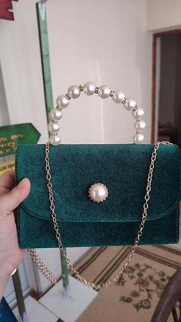 roze torbe ženske: Elegantna ženska tašnica – baršun zelene boje - Materijal: mekani — 1