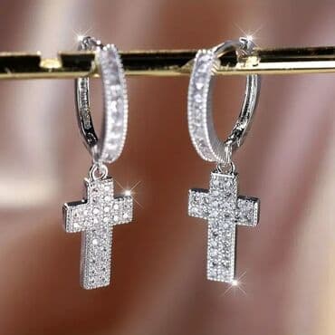 Jewellery: 800 — 9