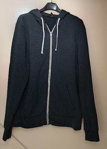 Muška dukserica na rajsferšlus sa kapuljačom - Boja: tamno siva na lalafo.rs Muška dukserica na rajsferšlus sa kapuljačom - Boja: tamno siva