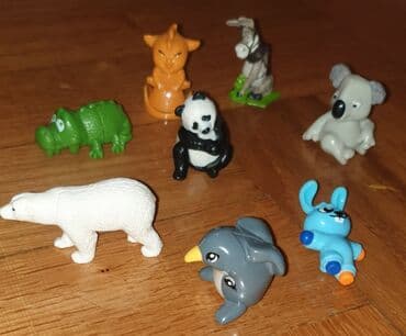 Figurice i makete: Kinder suprise igracke na komad razne zivotinje - beli medved, plavi — 1