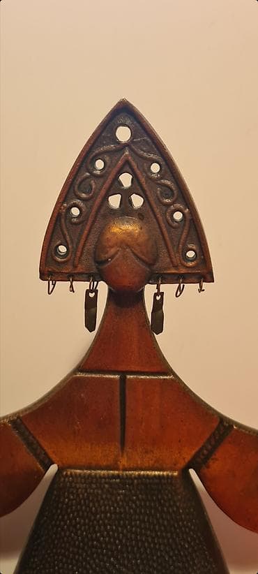 komode akcija: ☆ Na prodaju starinski ruski svećnjak u obliku žene koja nosi — 10