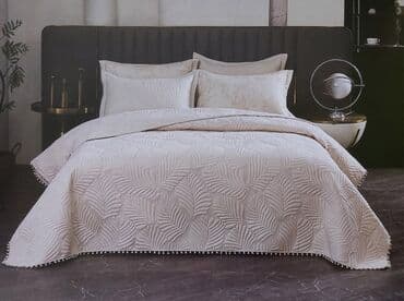 slavski sto i klupe: ✨️Štepani prekrivač-230*240 ✨️Čaršaf-220*230 ✨️Jastučnice štepane-2x5 — 3