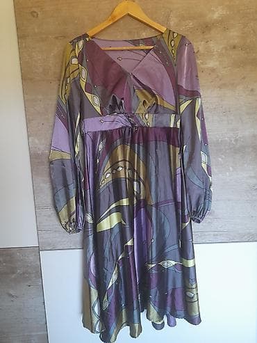 satovi: Satenska haljina srednje dužine — 1