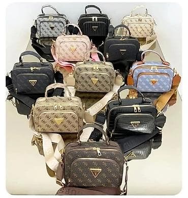 mona torba kopija: Ženske torbe – kolekcija modela sa monogram printom i metalnim logom — 4