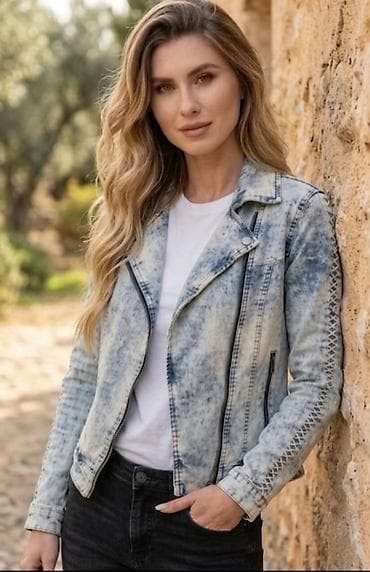 massimo duti: Ženska teksas jakna sa efektnim “acid wash” pranjem. Kratak — 1