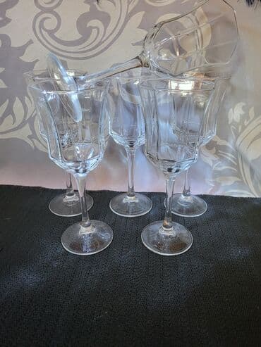 swarovski kristali cena: Case za vino Luminarc Francuska iz 80ih. Case za vino bez ostecenja — 2