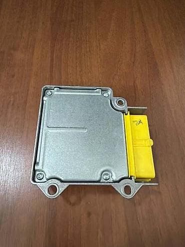 odjavljen auto: AIRBAG CONTROL MODULE ZA VOLKSWAGEN PASSAT B7, PASSAT CC, TIGUAN - — 3