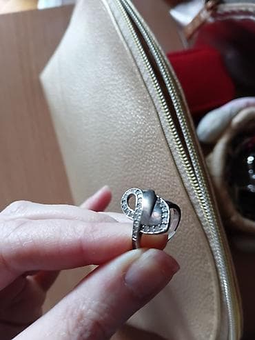 rajfovi za kosu: Srebrni prsten sa cirkonima u elegantnoj “knot” formi - Materijal — 3