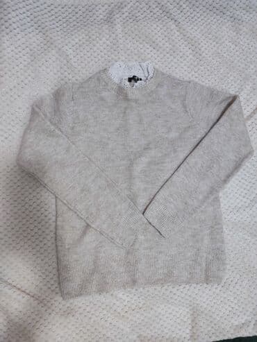 Women's Clothing: Džemper nošen više puta, dobro očuvan — 1