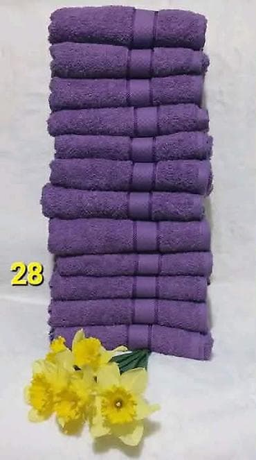 Peškiri 12 komada dimenzije 50x90. Cena 3500 dinara
💋