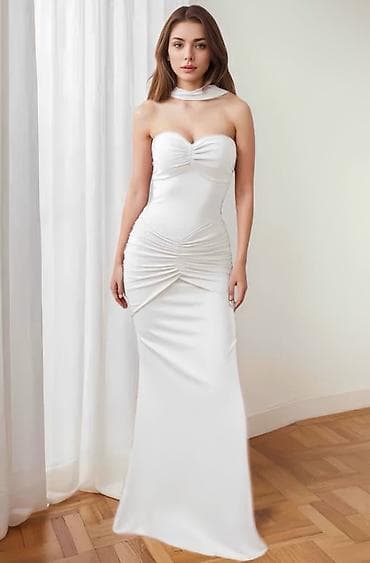 esprit beograd: 🔥Elegantna duga haljina bez bretela od satenskog materijala ✅2700 din — 1