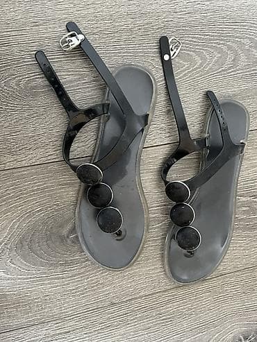 isabac sandals: Ženske gumene sandale – crne - Materijal: fleksibilna guma (jelly) — 2