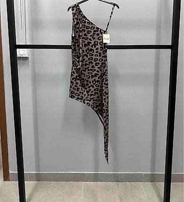 zebra haljina: Haljina sa leopard printom, asimetričnog kroja na jedno rame. - Kroj — 2