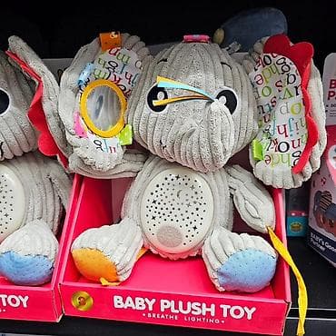 pokemoni igračke: Plišano slonče projektor Cena: 3600 din Tražite igračku koja ne samo — 3