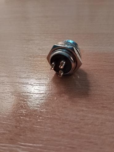 stari uredjaji: GX16-3 3Pin avionski plastični konektor M16 Ovaj konektor je namenjen — 4