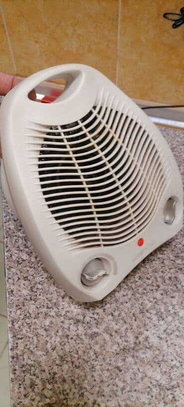 Mašine za šivenje: Grejalica Clartronik 2000w ispravna
 Mirjevo — 8