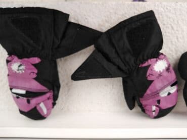 decije stvari na poklon: Rukavice, Za devojčice, bоја - Crna — 4