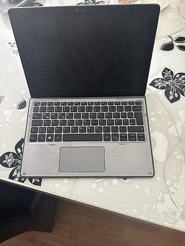 mini pegla za putovanja: Dell Latitude 7200 2‑in‑1 hibridni uređaj (tablet + odvojiva — 1