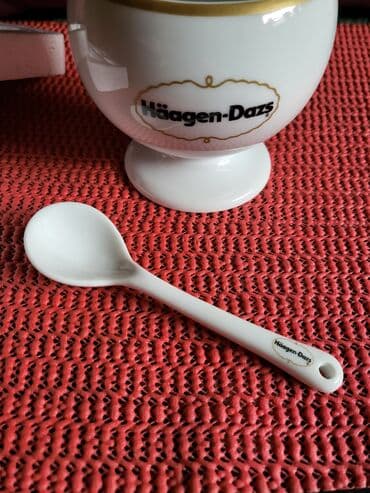 case za vodu: Casa za sladoled nova porcelanska iz 2008g. Holandija. Casa za — 9