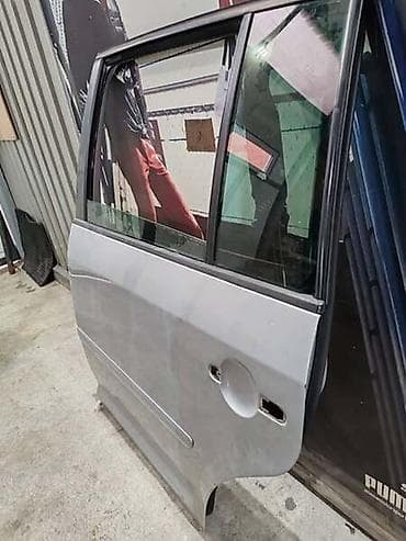 ventilator na upaljac: ZADNJA LEVA VRATA ZA VOLKSWAGEN TOURAN OD 2003. DO 2009. GOD. | — 3