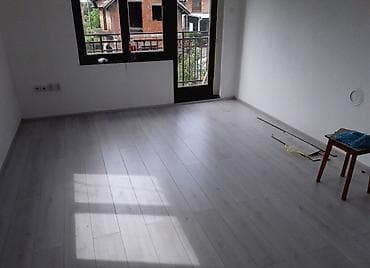 Reklamiranje, štampanje: Postavljanje laminata, vinil ploča sa profesionalnom opremom. Cena — 6