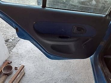 čamac za prihranu ribe: ENTERIJER CLIO 2 ZA RENAULT CLIO — 3