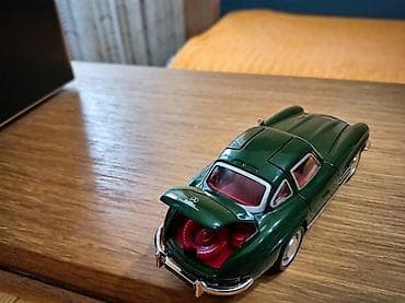 pull and bear sandale: Da li ste ljubitelj klasičnih automobila ili tražite savršen poklon? — 10