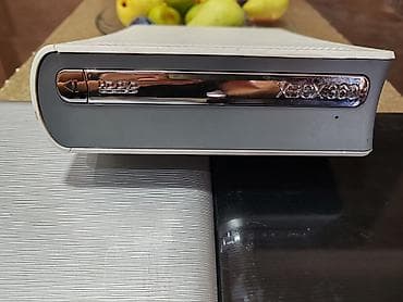 rerna na plin: NEISPITANI 2LAPTOPA I XBOX360 - **Sony VAIO laptop** u srebrnoj boji — 5