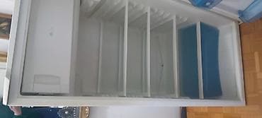 red bull frizider cena: Samostojeći frižider sa jednim vratima, bela boja, unutrašnjost sa — 2