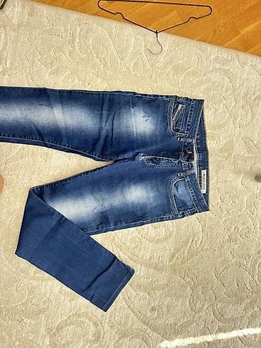 haljine poznatih brendova: Muške farmerke – Nesal Jeans plavi džins

Broj: 31 — 2