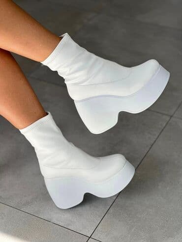 grubin obuca beograd: Br 36-40
Peta:10cm — 5