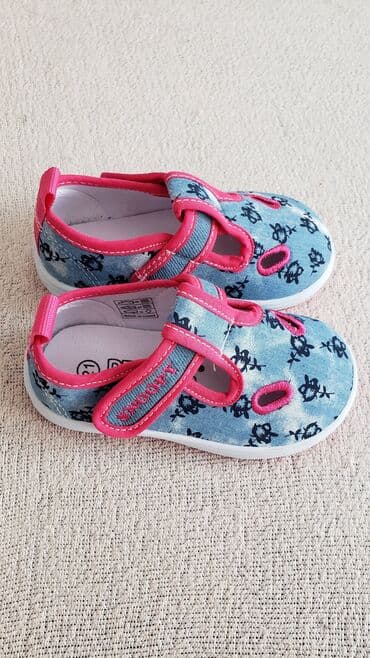 Patofne: SNOOPY br 21. Nove Peanuts sandale-patike kupljene u Italiji — 1