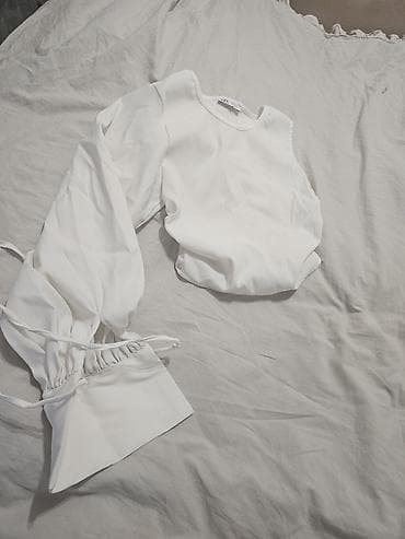 ZARA bela bluza sa puf rukavima - Brend: ZARA - Model: bluza dugih