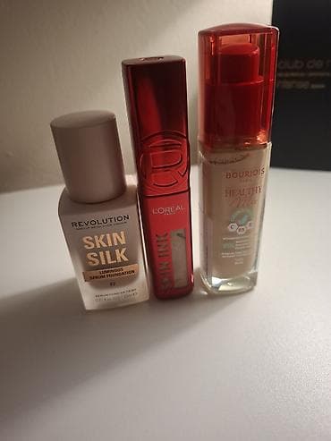 dm balea set: Set tečnih pudera i karmina – 3 proizvoda - Revolution Pro Skin Silk — 1