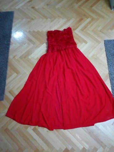 Br. 40, kao nova, jednom obucena duzina 140 cm, sirina grudi 41 cm