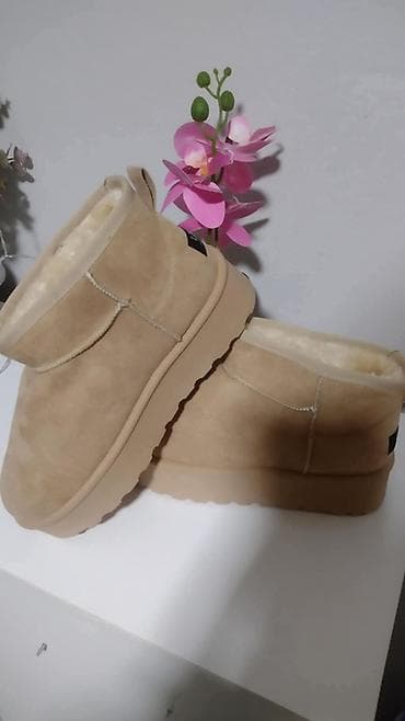 shoestar cizme: Ugg obuća 39 — 2