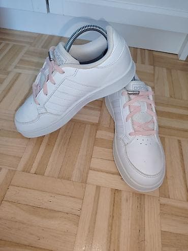 patike za vodu metro: Adidas ženske patike – bele sa svetloružičastim pertlama - Model — 3