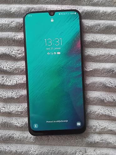 hello kitty slusalice: Samsung Galaxy A50, 64 GB, color - Black, Fingerprint — 1