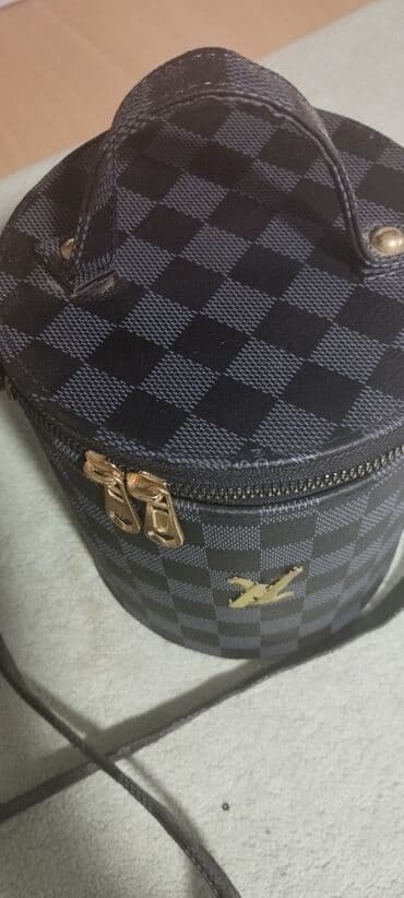 kaisevi za torbe: Elegant purse, Louis Vuitton — 4