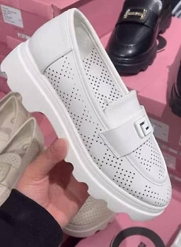 la manga cipele: Ženske kožne mokasine sa perforacijama ( 36-41) - Model: moderne — 2