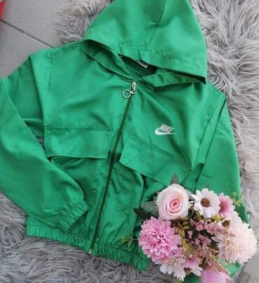 šuškava trenirka: Suskavac trenerka 4499

s, m, l — 1