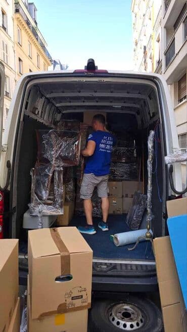 Sweatpants: Selidbe Beograd, Kombijem, kamionom, Sa ili bez radnika za utovar — 5