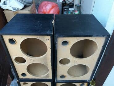 Video igre i konzole: N. kutije p. br.2. 2 para; otvori za basove 2x16cm. 44x29x29cm. ; — 3