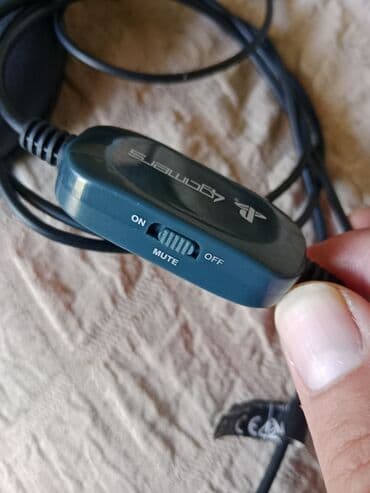 bezi ne slusalice: O R I G I N A L ® "SONY PS4 STEREO PROFESIONAL SLUŠALICE,OTPORNE NA — 6