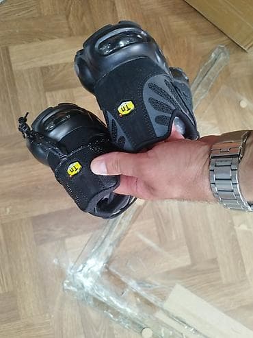 djubretarac muski prodaja: Orginal model NIKE TN
Brojevi od 41 do 46
Cena 7000din — 3