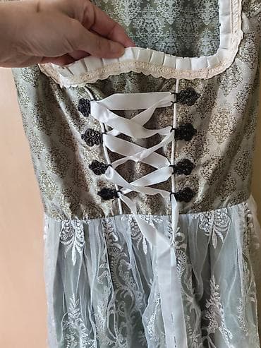 rukac: Tradicionalna dirndl haljina u svetlozelenoj nijansi sa bogatim — 2