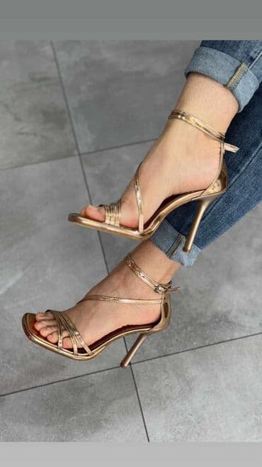 una obuca beograd: Sandals, Altramarea — 8