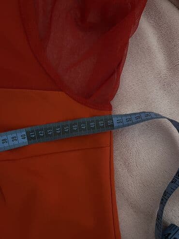 invento haljine: Elegantna crvena haljina – midi dužina, kroj olovka. Velivina 44 - — 4