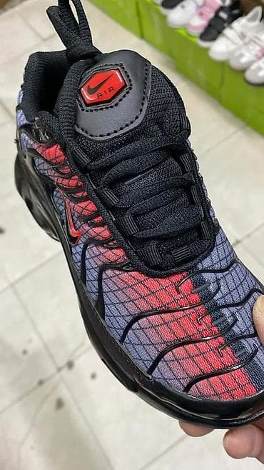Patike: Patike inspirisane modelom Nike Air Max Plus (TN), dostupne u više — 8