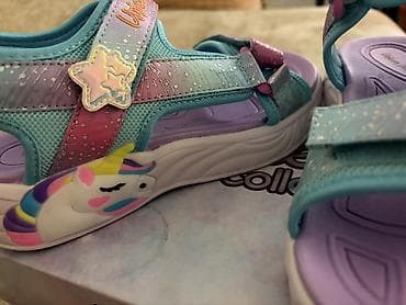 Skechers sandalice za devojcice Broj 33 Nikad nosene Sa etiketom